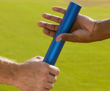 kaiyun电竞-LPL团队策略配合巅峰展示，lpl比赛队伍