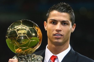 开云平台-LOL世界赛激战连连扣人心弦，英雄联盟世界赛精彩集锦