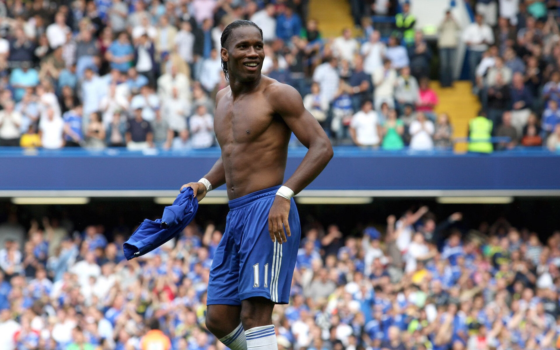 线上足球社区平台推出个性化定制功能，提升用户体验，线上足球比赛